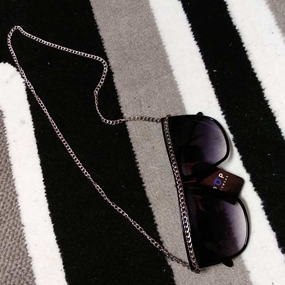 Eyeglasses